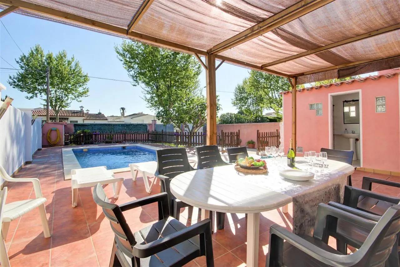 Villa Requesens 139 Empuriabrava - Immo Barneda Spain